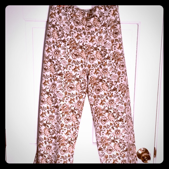 White Stag Pants - White Stag stretch cropped pants